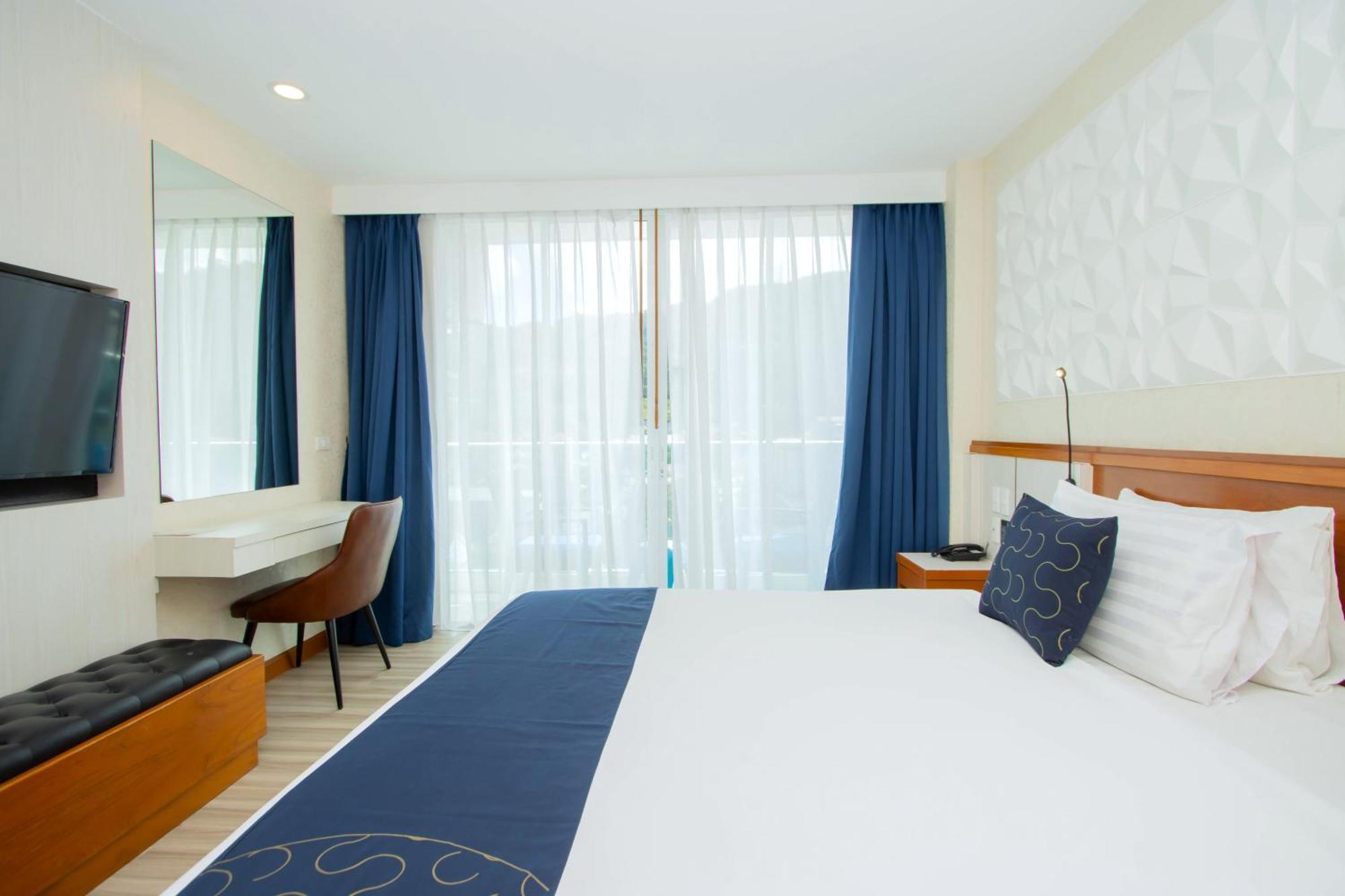 Sira Grande Hotel & Spa Patong Exterior foto
