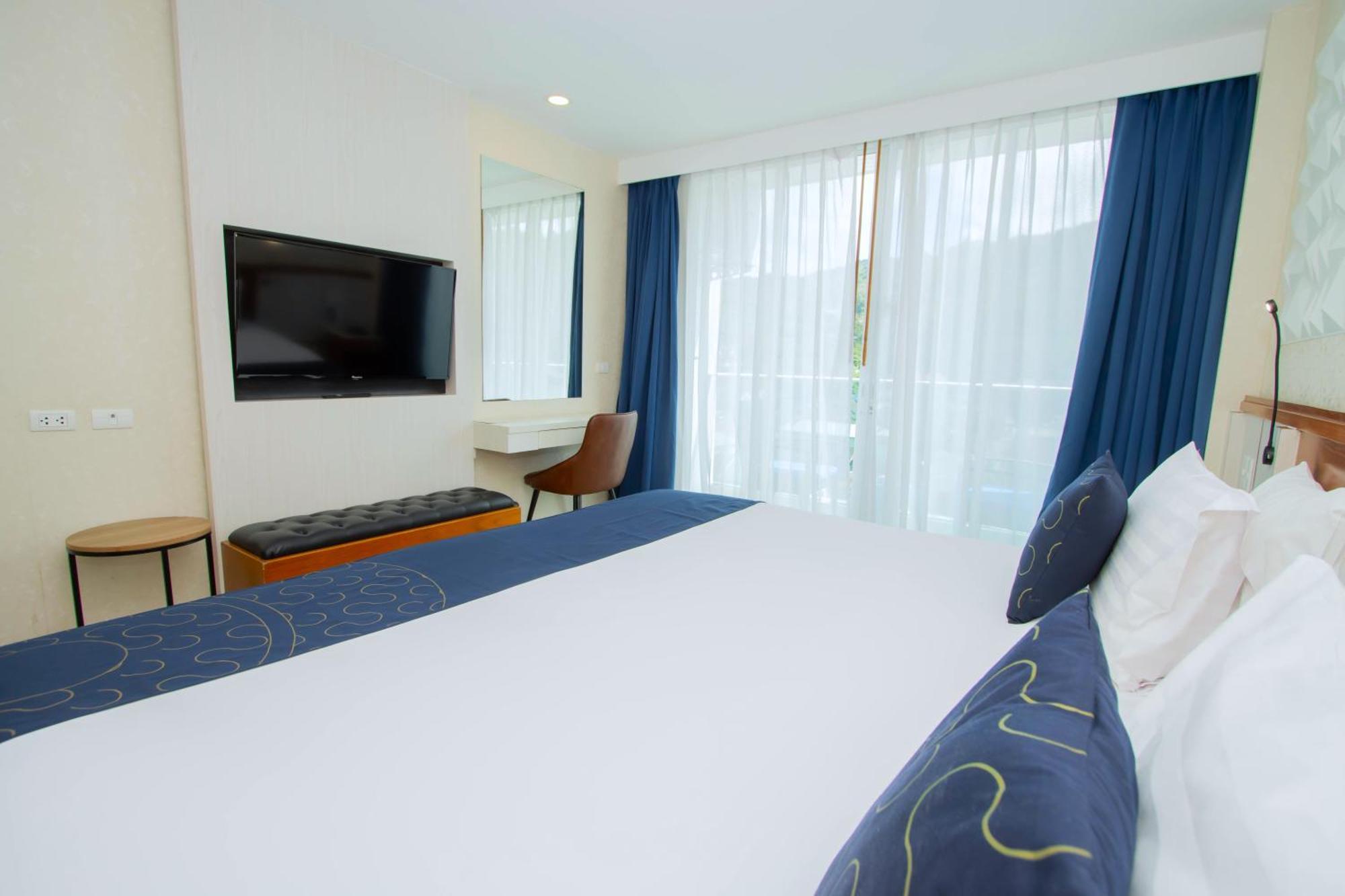 Sira Grande Hotel & Spa Patong Exterior foto