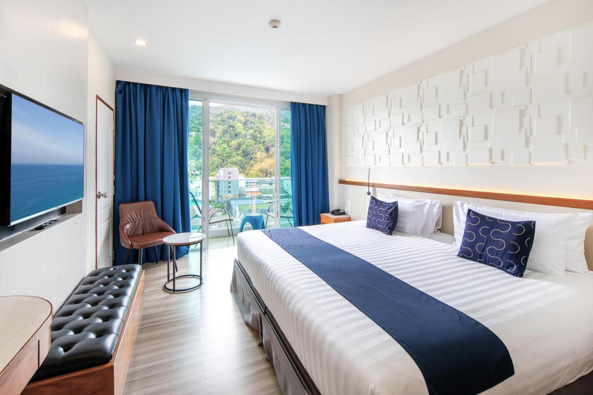 Sira Grande Hotel & Spa Patong Exterior foto