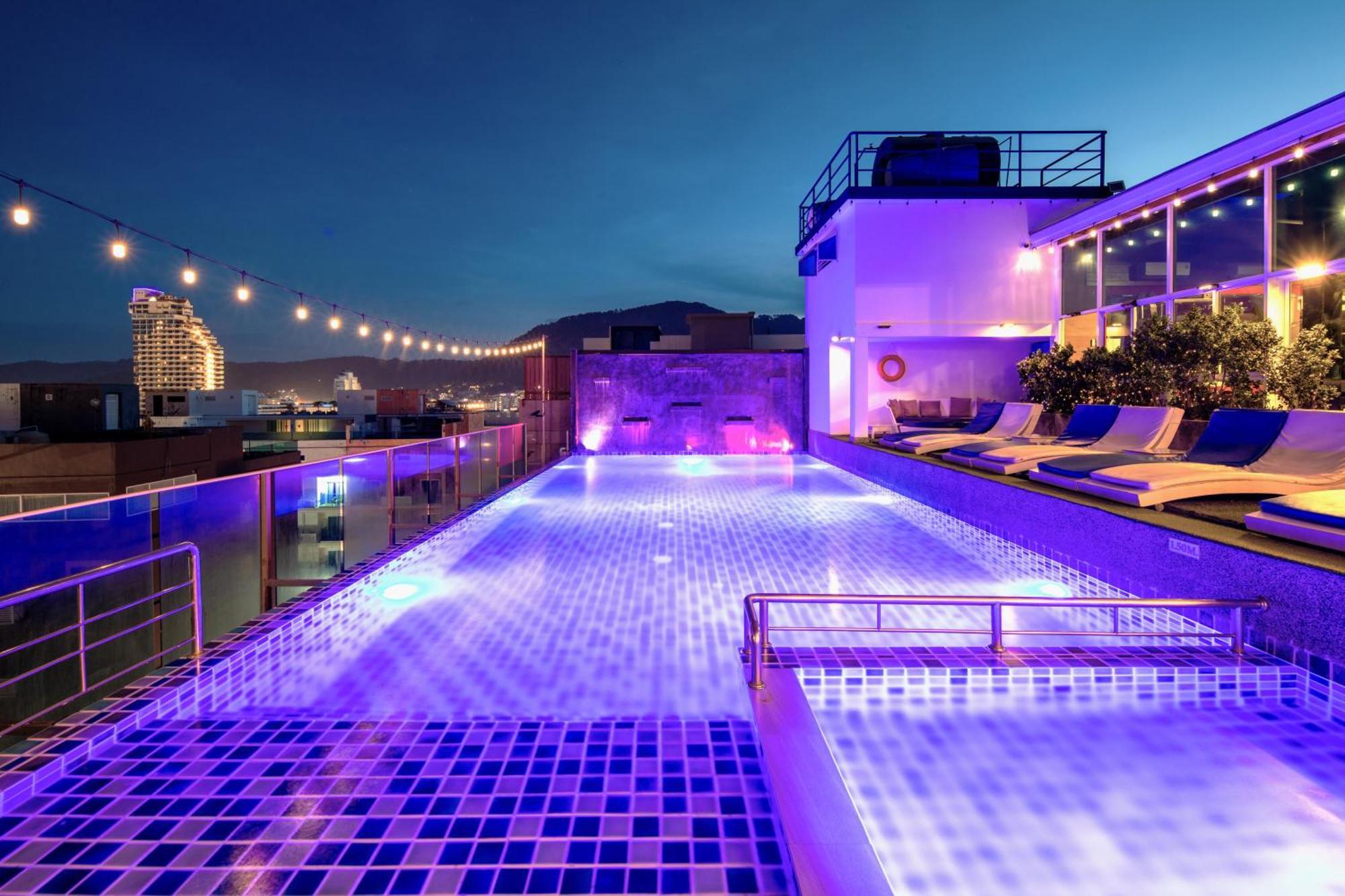 Sira Grande Hotel & Spa Patong Exterior foto