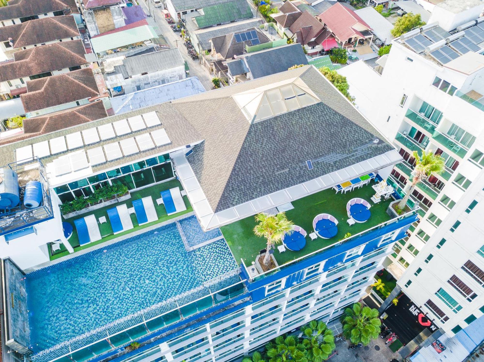 Sira Grande Hotel & Spa Patong Exterior foto